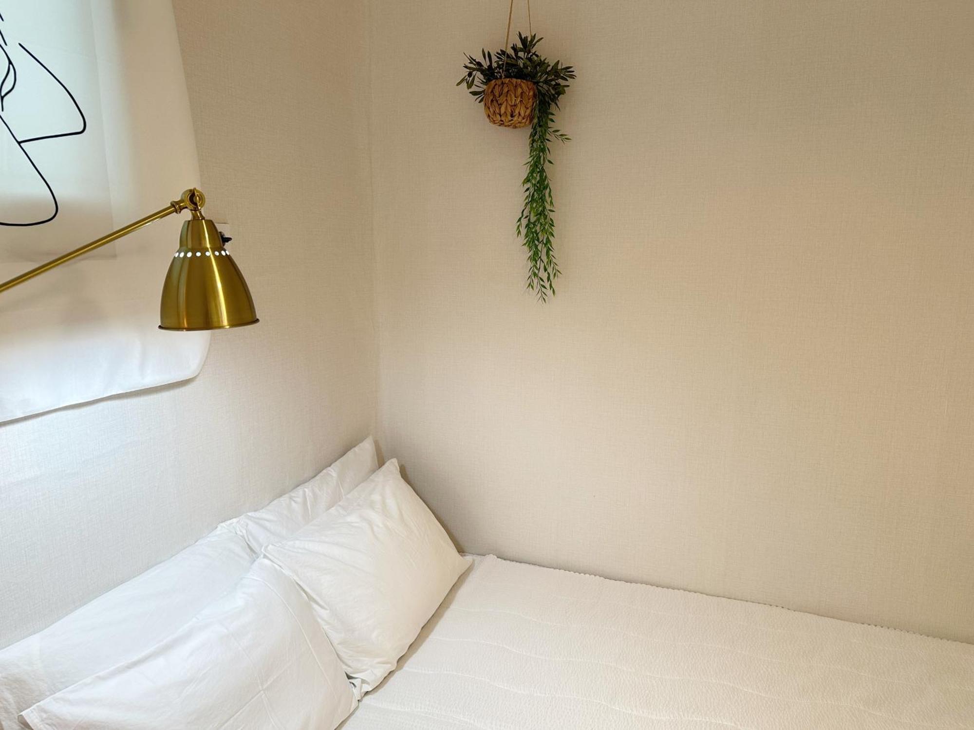 Near Amsa St 5min Kspo Lotte Mall River Jyp Guest house Seoul